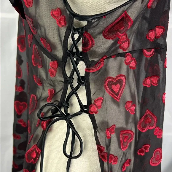 Secret Treasures sheer black with red hearts flowy lingerie top lace up side 1X - Picture 4 of 11
